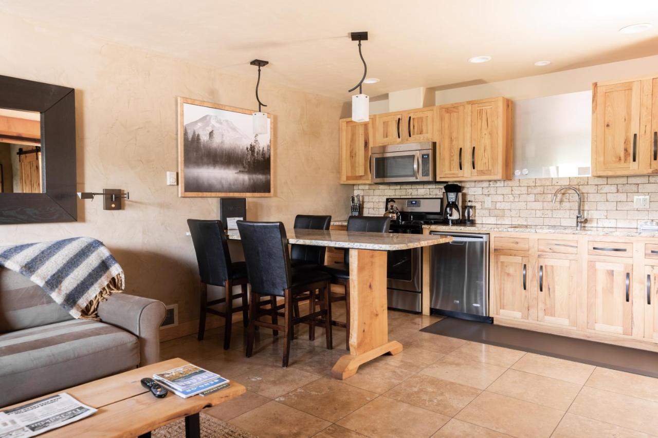 Wall Street Suites Bend Esterno foto