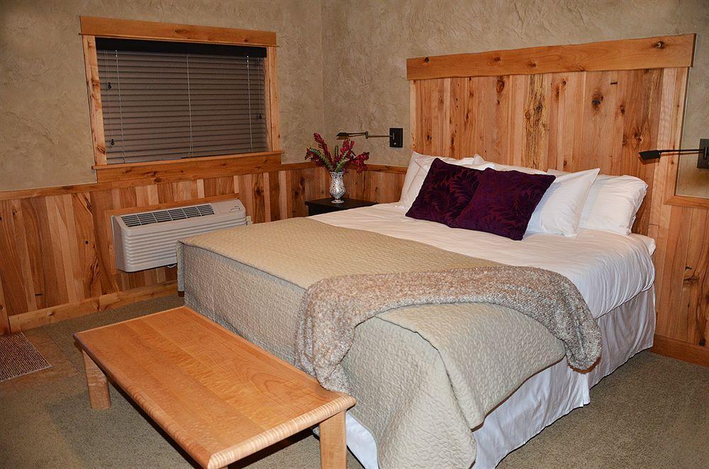 Wall Street Suites Bend Esterno foto