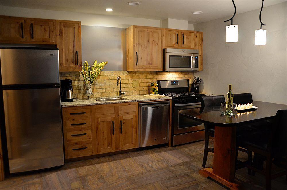 Wall Street Suites Bend Esterno foto