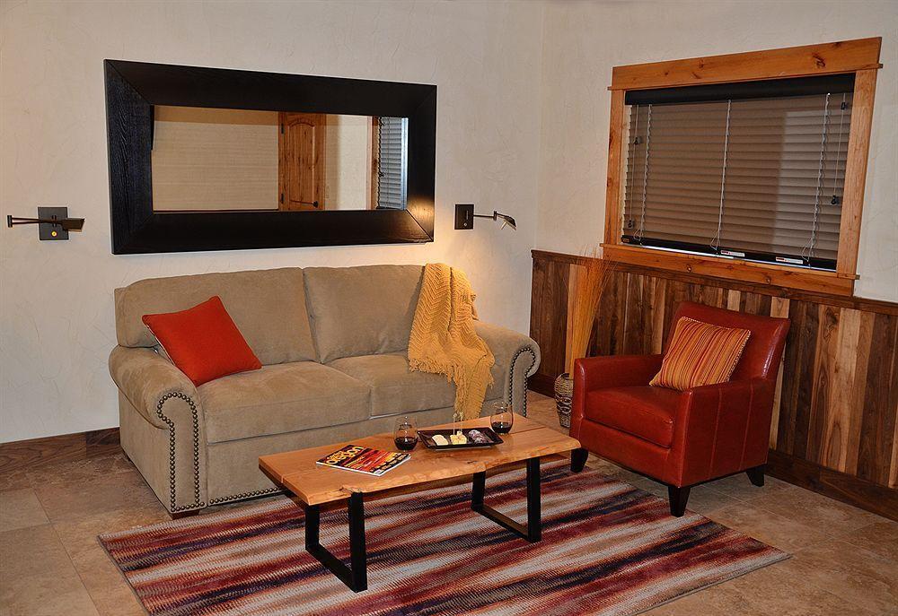 Wall Street Suites Bend Esterno foto