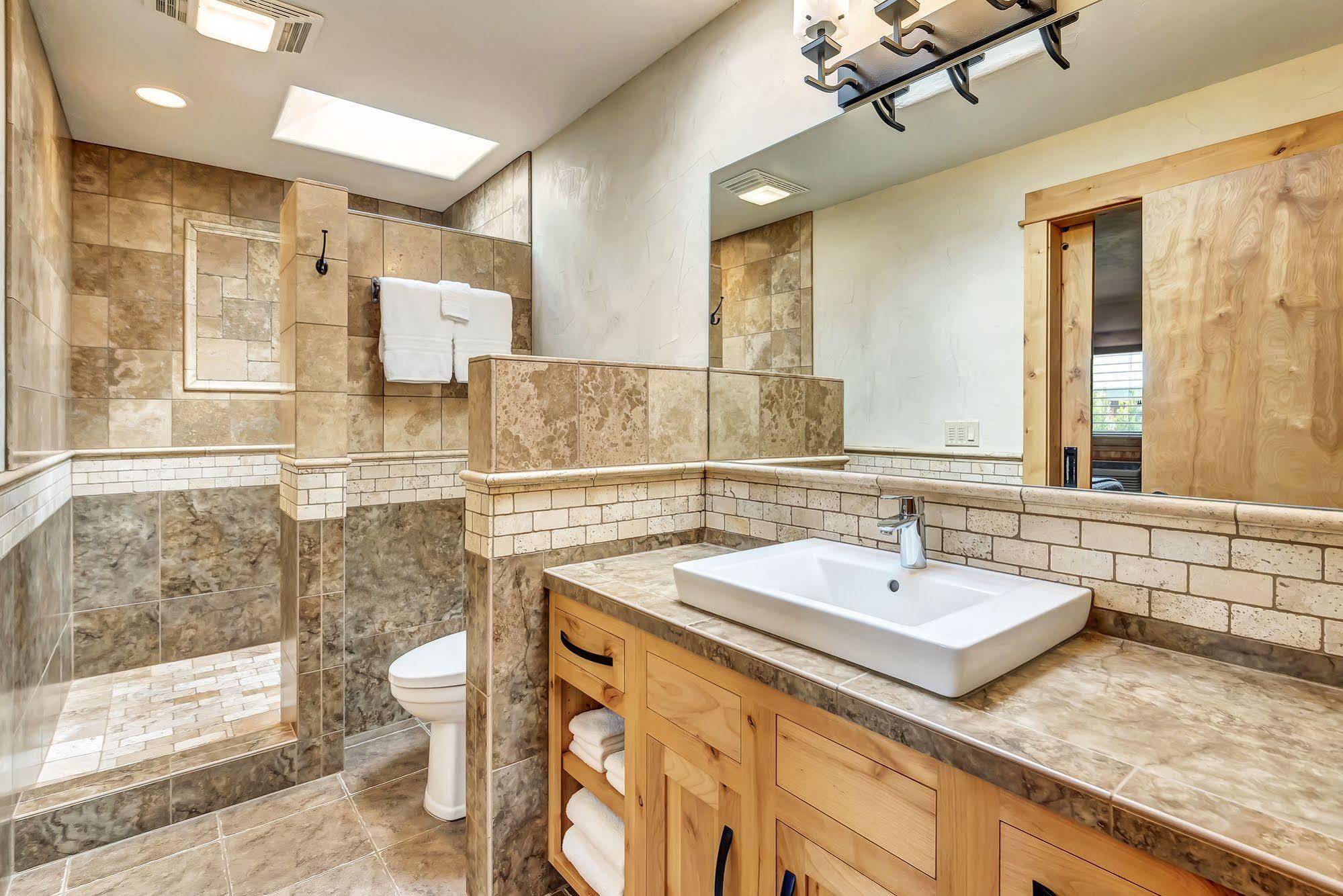 Wall Street Suites Bend Esterno foto