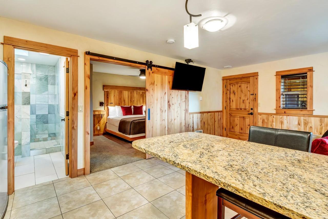 Wall Street Suites Bend Esterno foto