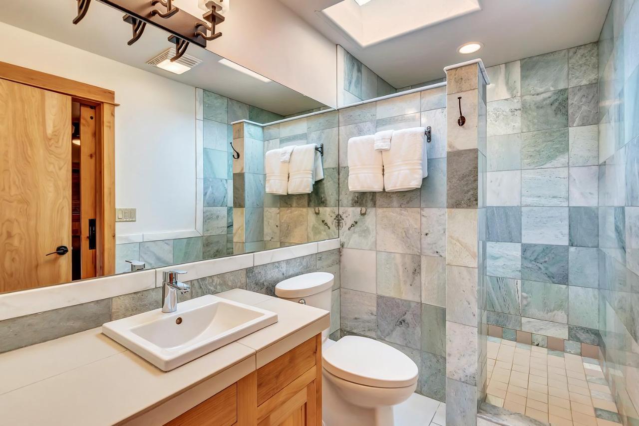 Wall Street Suites Bend Esterno foto