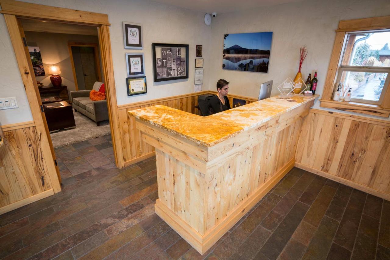 Wall Street Suites Bend Esterno foto